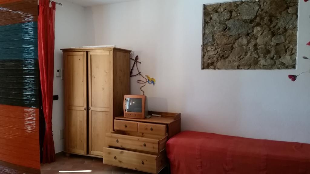 L'Ogliera Appartamenti Dell'Aia Pomonte Kamer foto